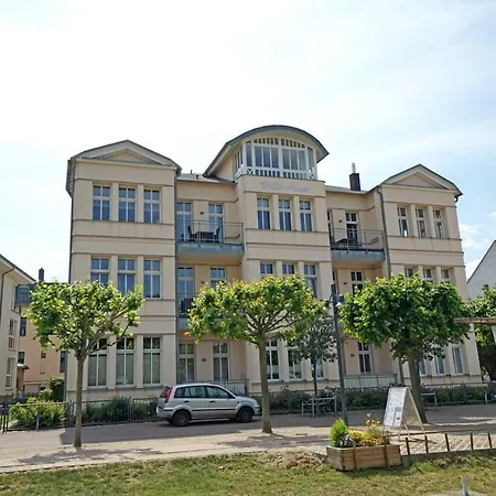 Anna Meerblick Erste Reihe * Heringsdorf (Usedom)