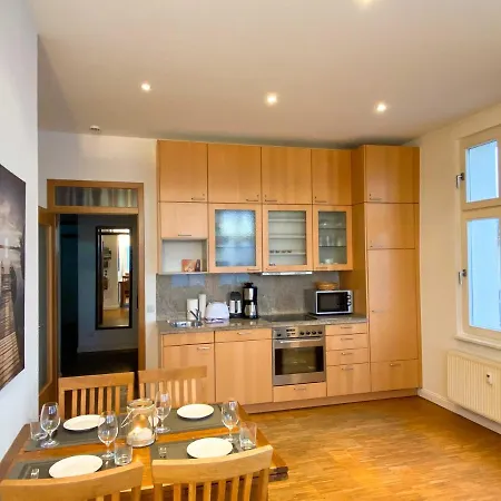 Anna Meerblick Erste Reihe Βίλα Χέρινγκσντορφ